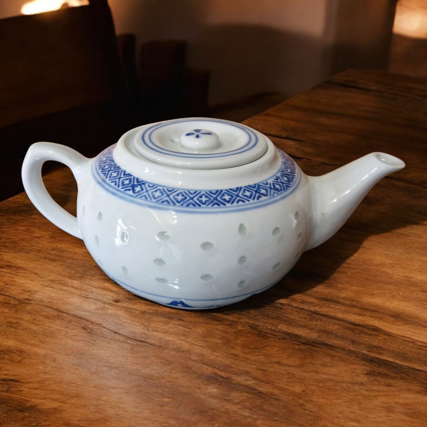 Chinese Tea Set - Blue and White Rice Pattern - 6 Cups - 650ml.