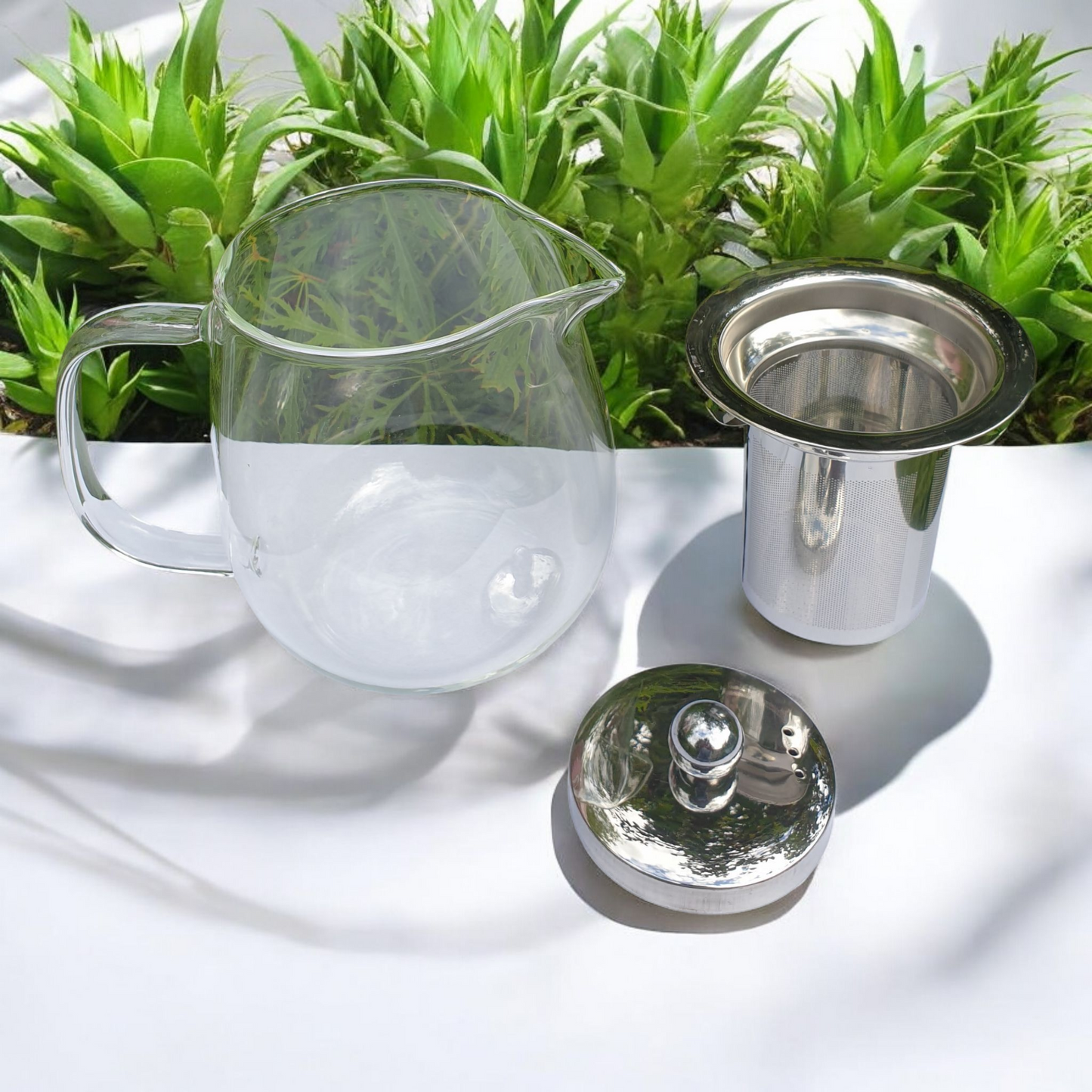 Glass Infuser Teapot - Micro Mesh Stainless Steel Filter - Round Shape - 550ml
