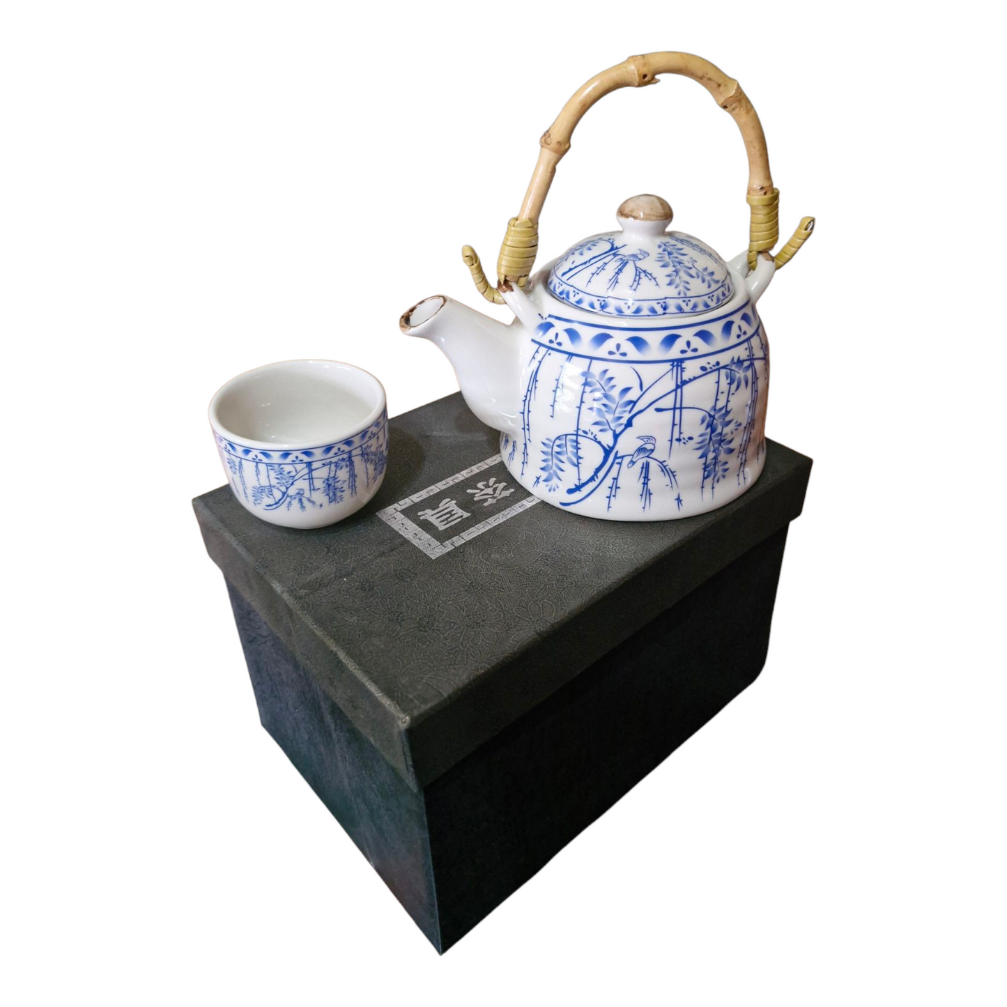 Chinese Tea Set - Blue and White - Wisteria Pattern - 6 Small Cups - Gift Box