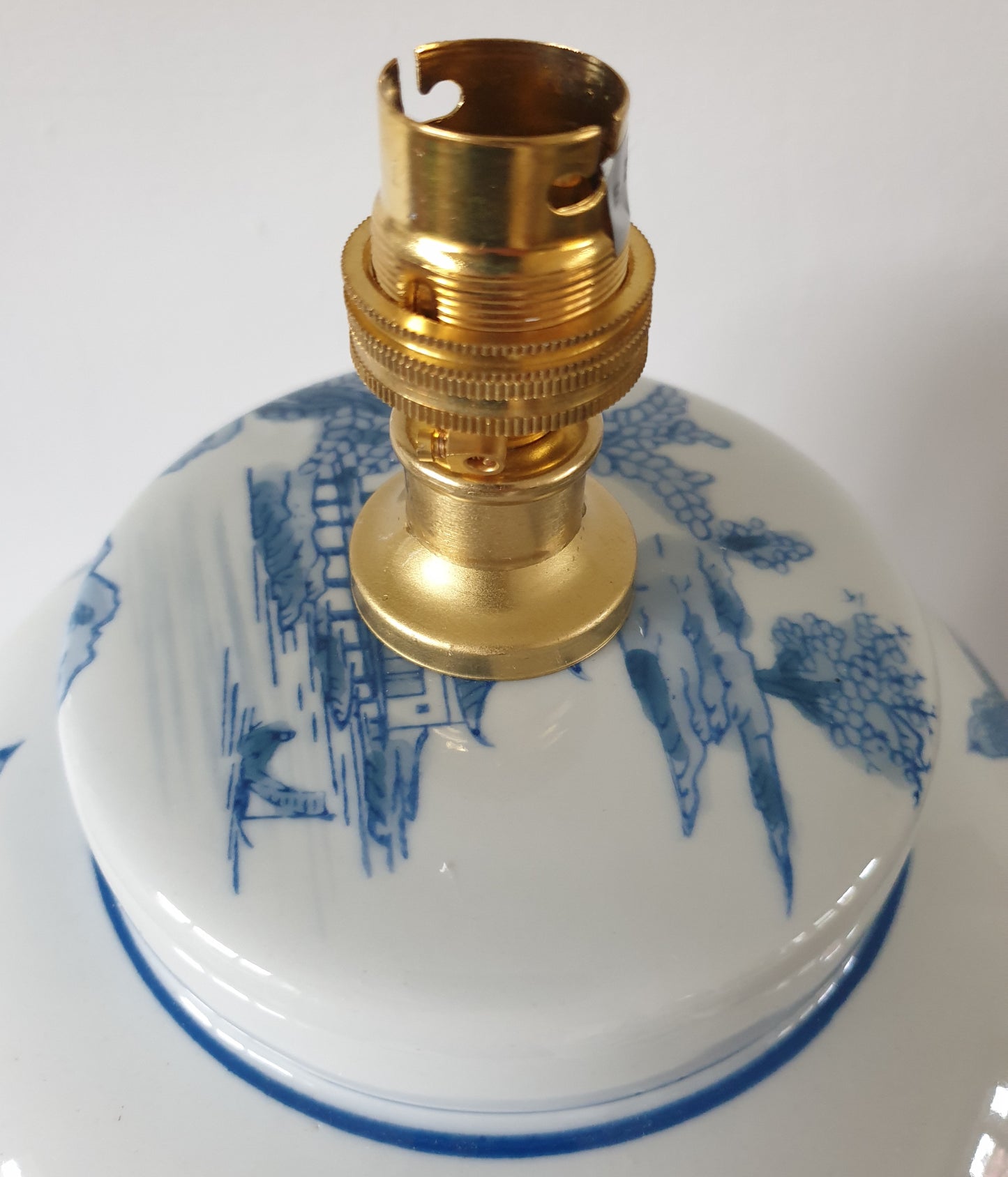 Pair of Chinese Table Lamps With Shades - Willow Landscape Pattern - 61cm (DS)