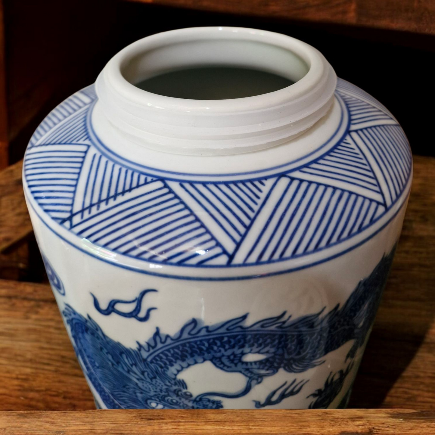 Tea Caddy / Storage Jar - Chinese Blue Dragon Pattern - 20cm Tall with Lid