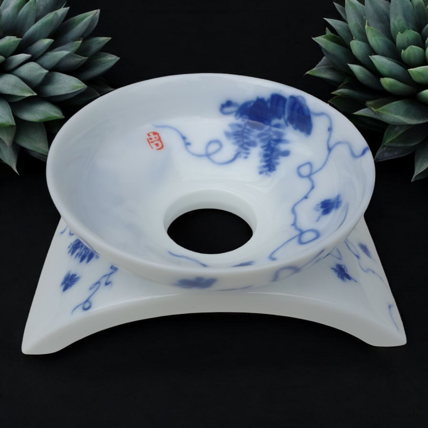 Chinese Blue and White Glory Luxury Tea Set with Jug and Strainer - Gift Boxed