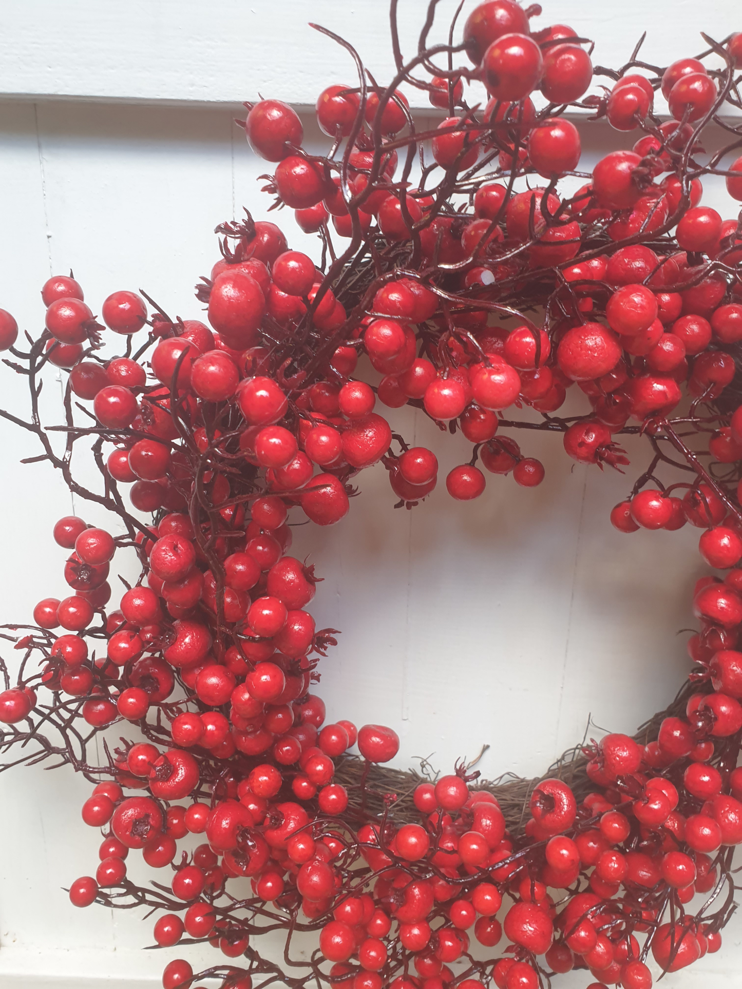 Christmas Wreath - Artificial Red Berries - Large Size - 50cm