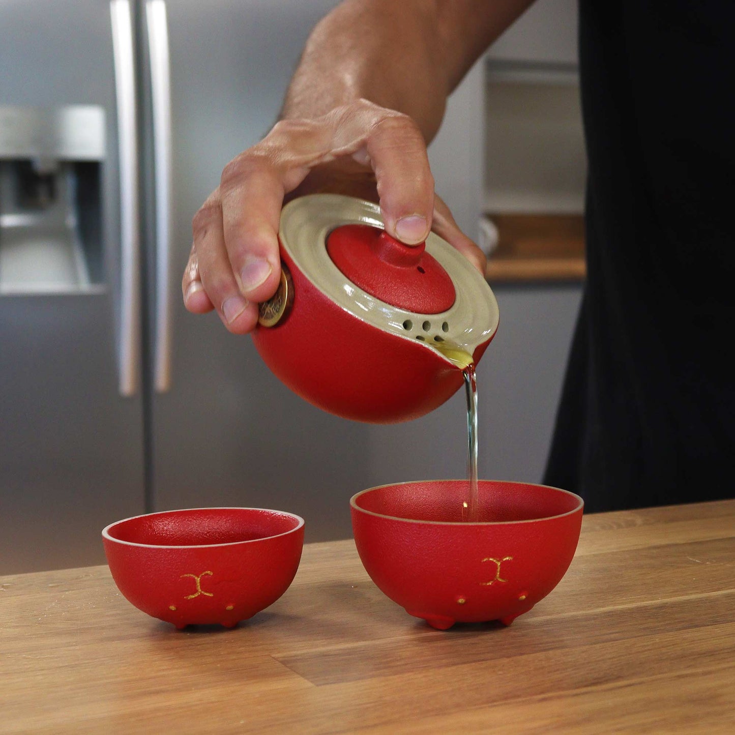 Chinese Money Cat Teapot Set - Two Cups - Travel Pack - Red