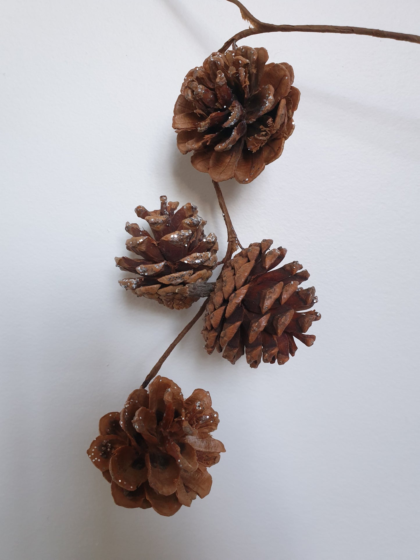 Natural Pine Cone with Silver Glitter Christmas Garland - 120cm